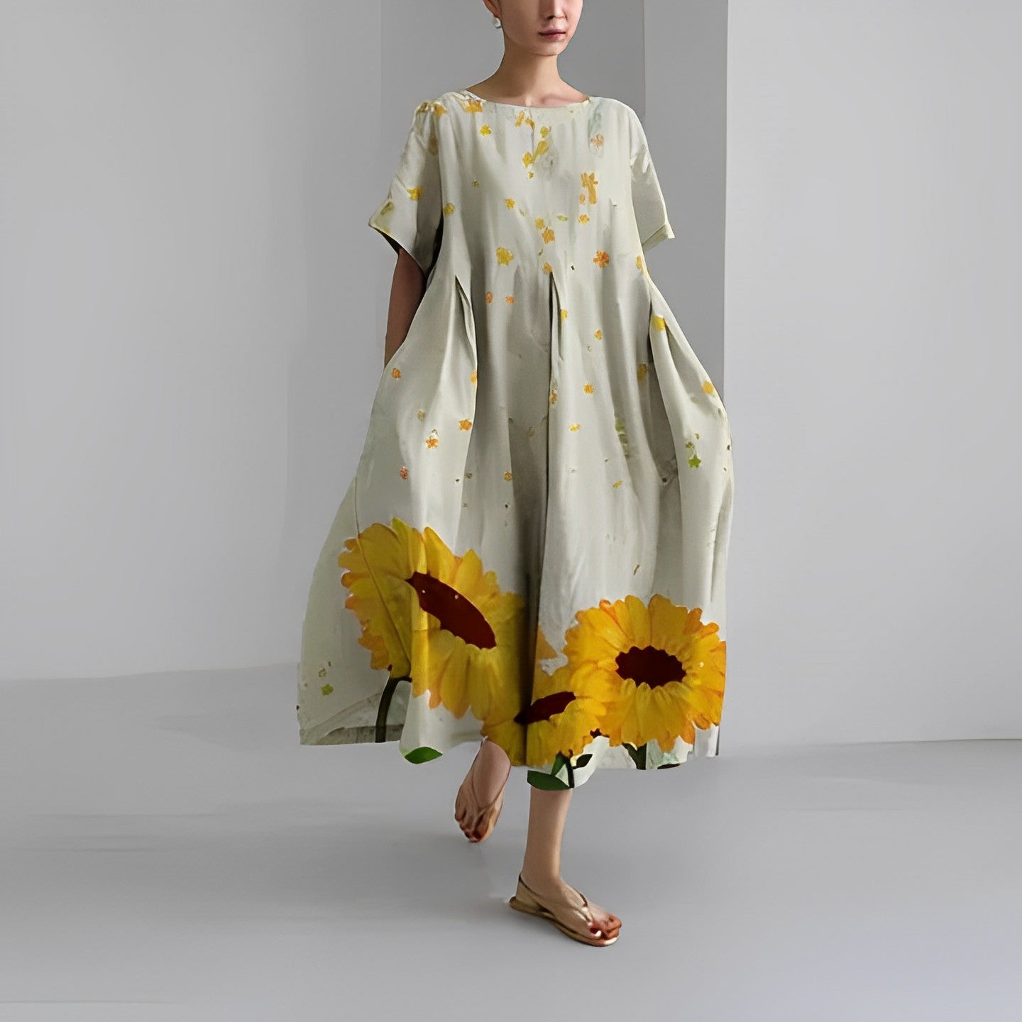 Lockeres midikleid mit rundhalsausschnitt und blumenprint