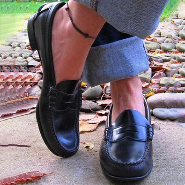 Klassische Damen-Loafer aus Glattleder mit flacher Sohle