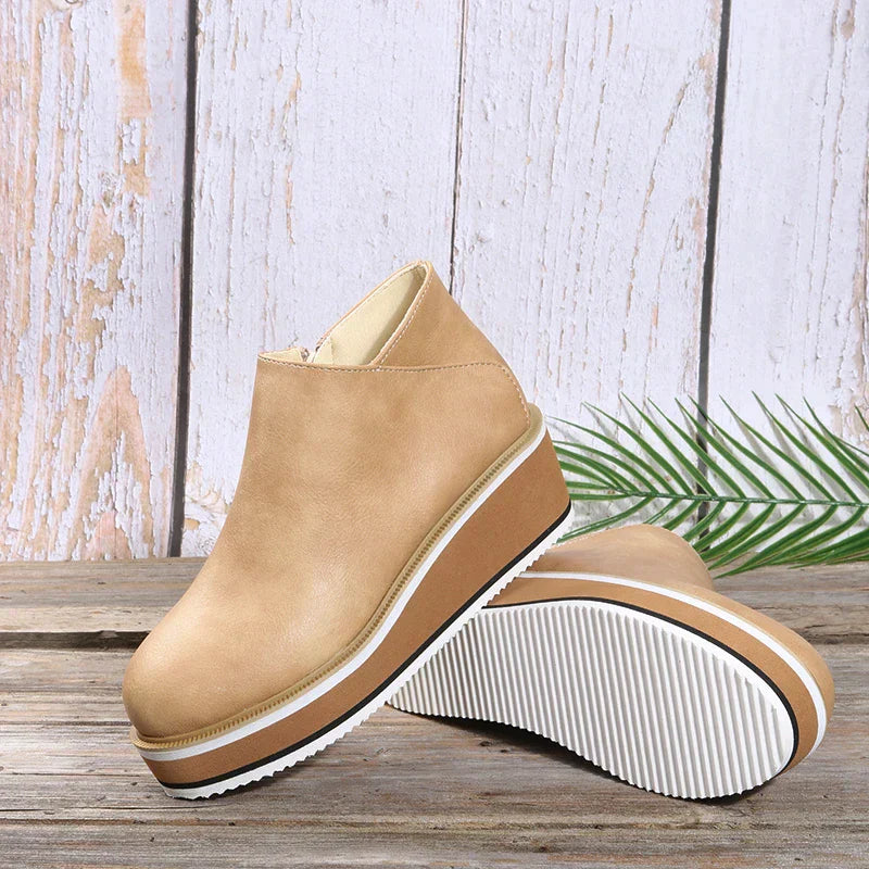 Damen-Stiefelette mit Plateausohle und Reißverschluss