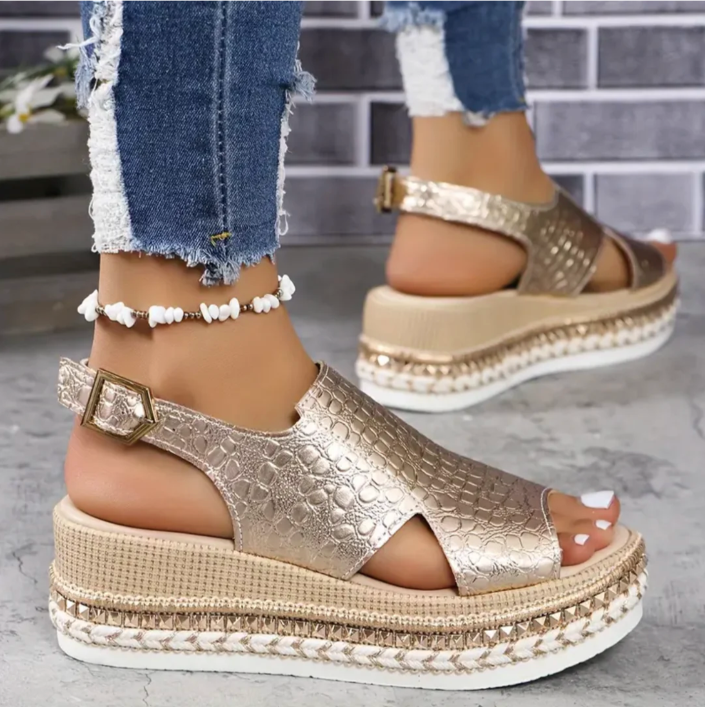 Plateau-Sandalen mit Kroko-Prägung – Stylisch & Bequem