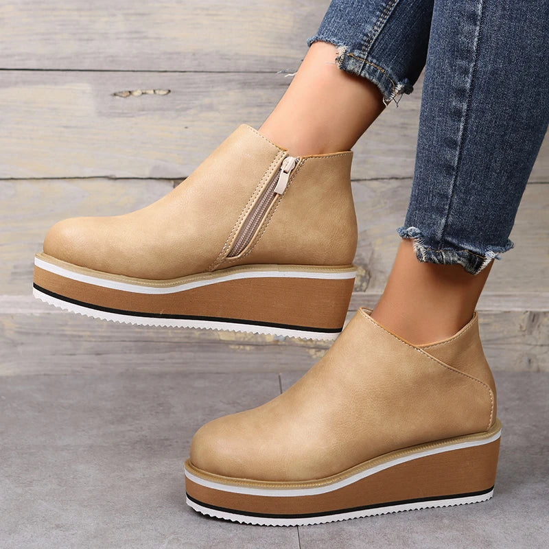 Damen-Stiefelette mit Plateausohle und Reißverschluss