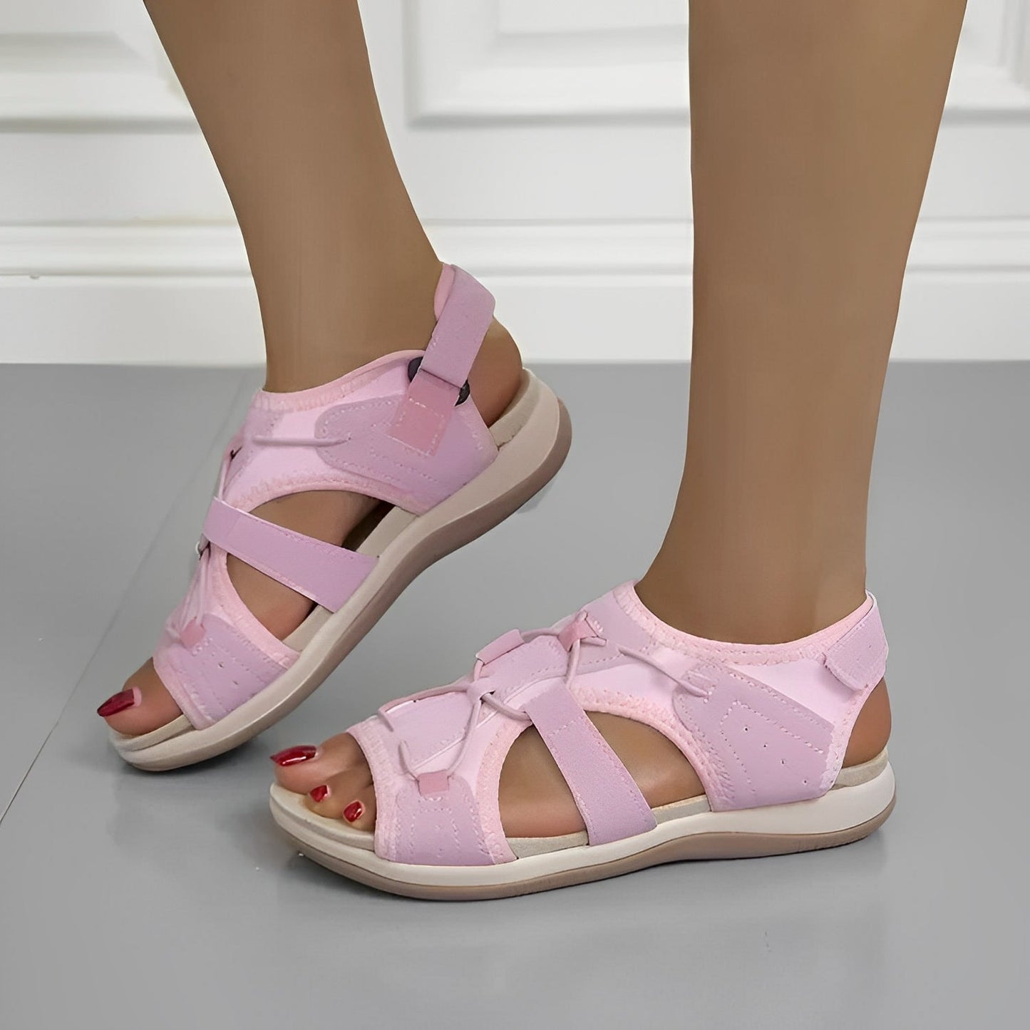 Trekkingsandalen mit elastikband und komfortsohle
