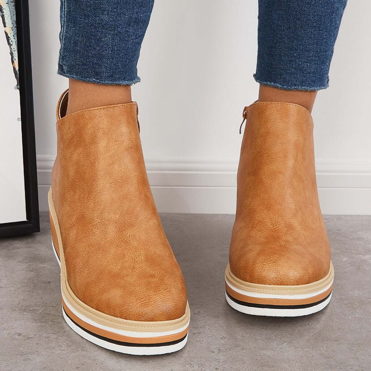 Damen-Stiefelette mit Plateausohle und Reißverschluss