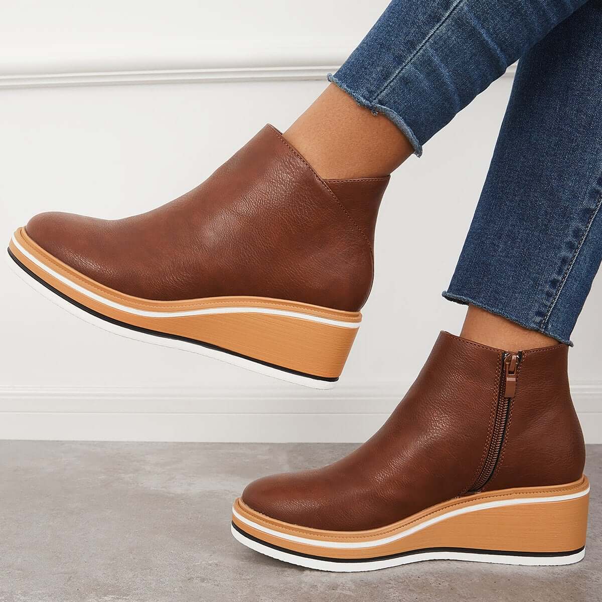 Damen-Stiefelette mit Plateausohle und Reißverschluss