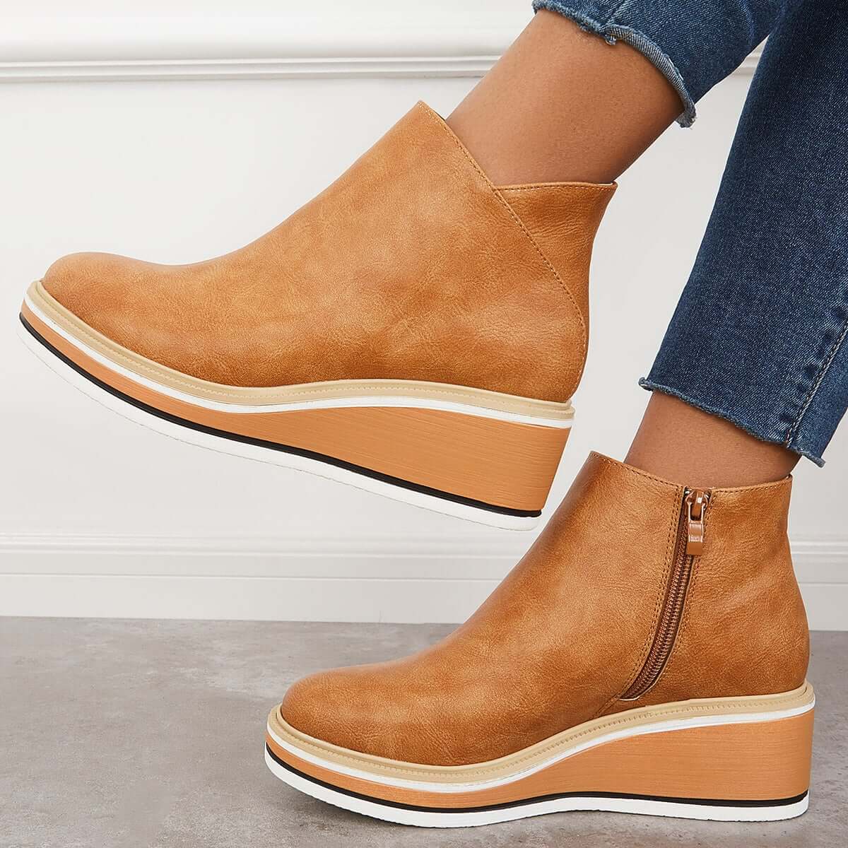 Damen-Stiefelette mit Plateausohle und Reißverschluss