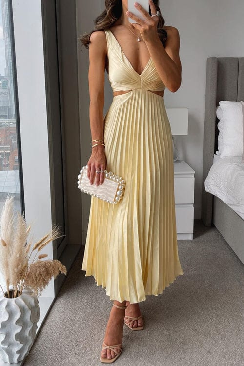 Plissiertes Midikleid mit Cut-Out und V-Ausschnitt