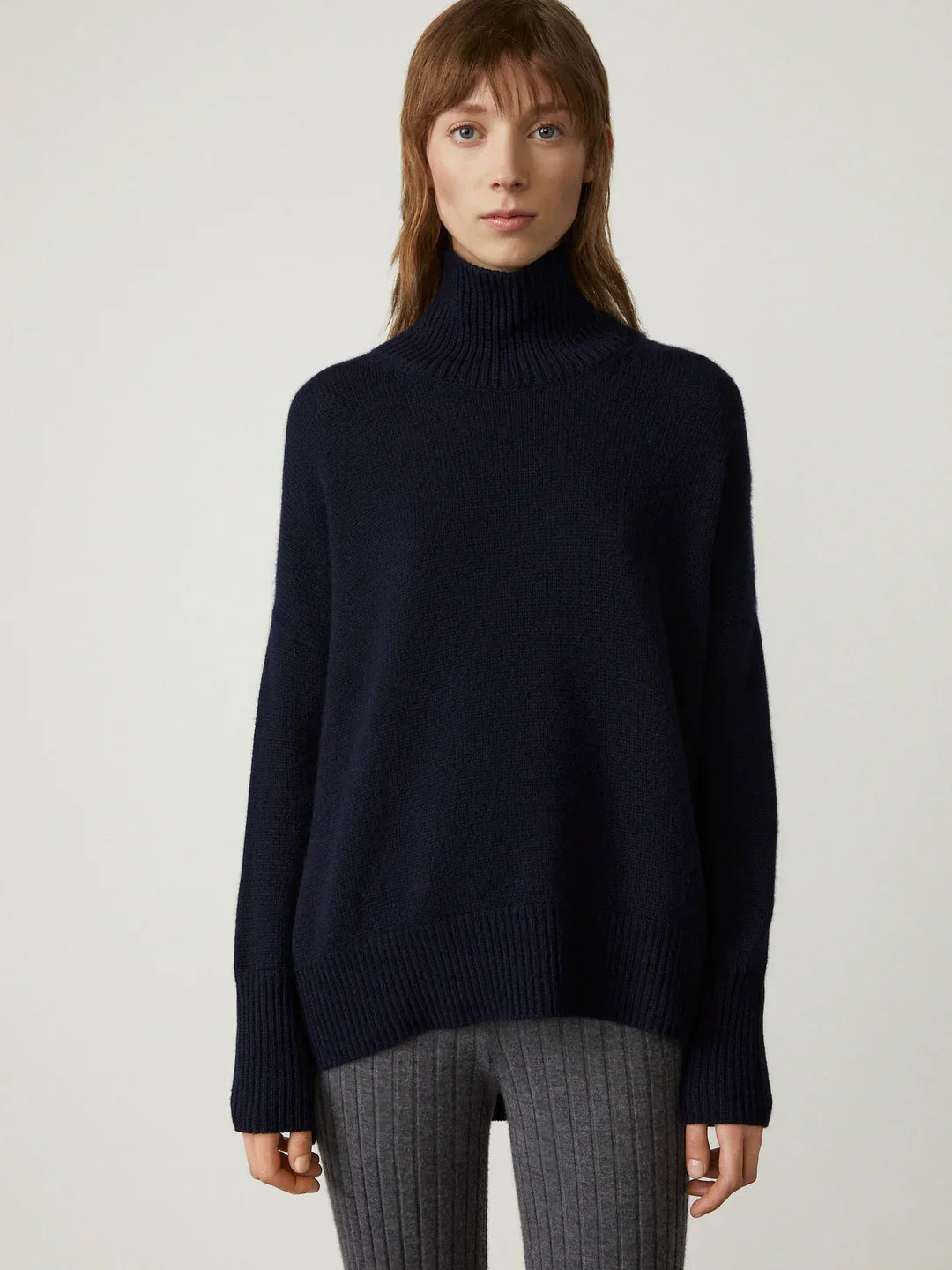 Amira - Damen Rollkragenpullover langarm locker geschnitten