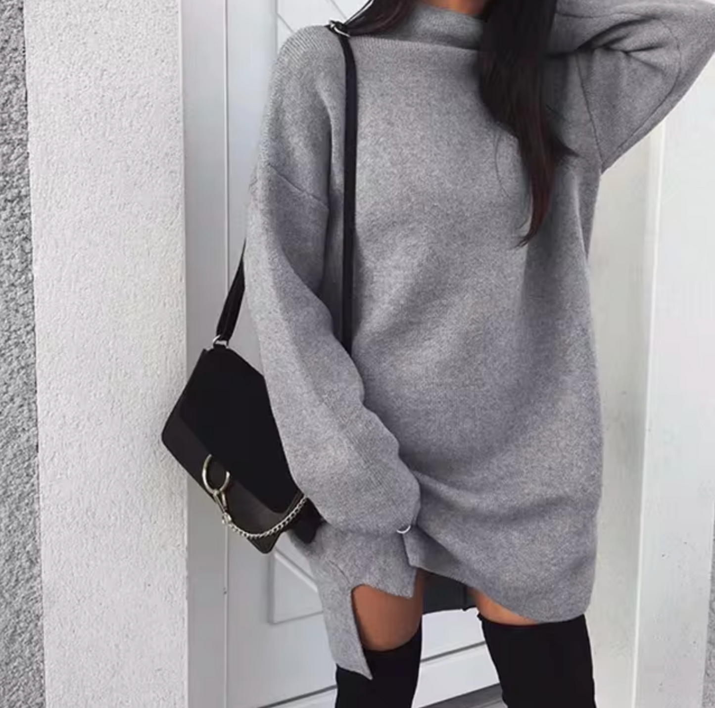 Übergroßes Strickkleid mit langen Ärmeln
