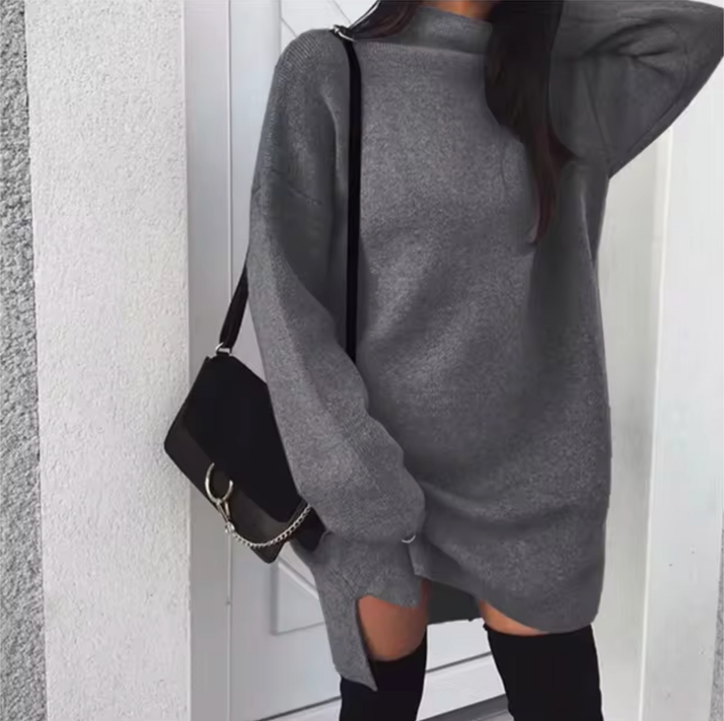 Übergroßes Strickkleid mit langen Ärmeln