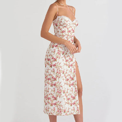 Livia | Figurbetontes Spaghettiträgerkleid mit Seitenschlitz & Spitzenkante für Damen