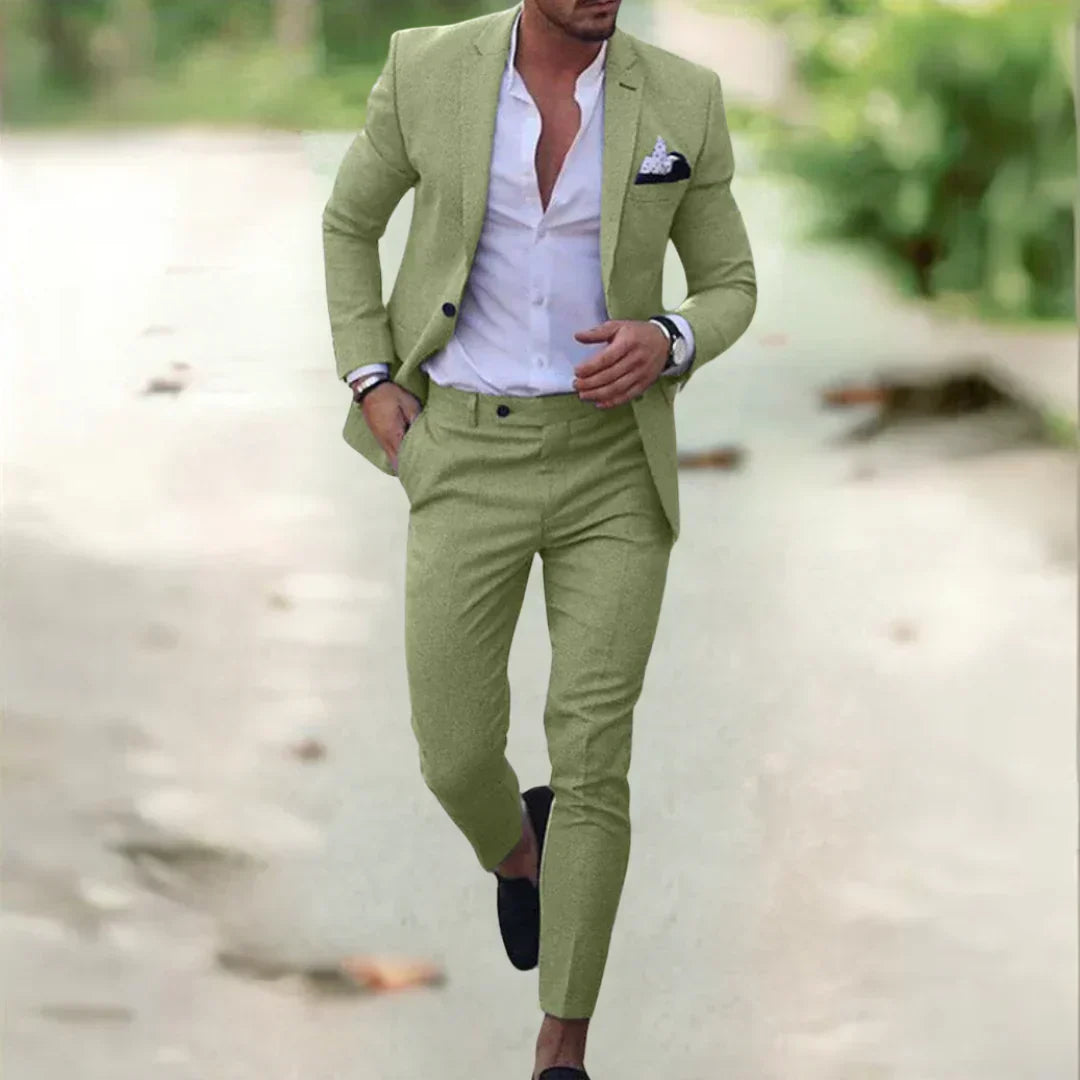Eleganter Slim-Fit Anzug mit Sakko und Hose im modernen Design