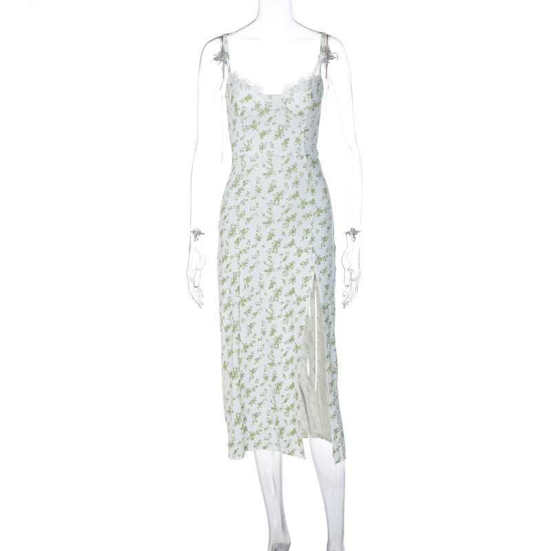 Livia | Figurbetontes Spaghettiträgerkleid mit Seitenschlitz & Spitzenkante für Damen