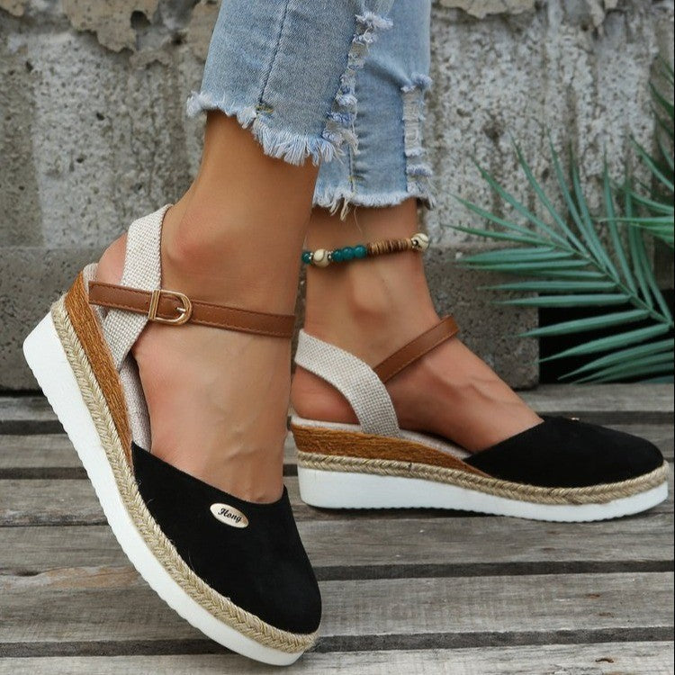 Espadrille-Sandalen mit Keilsohle und Riemchen