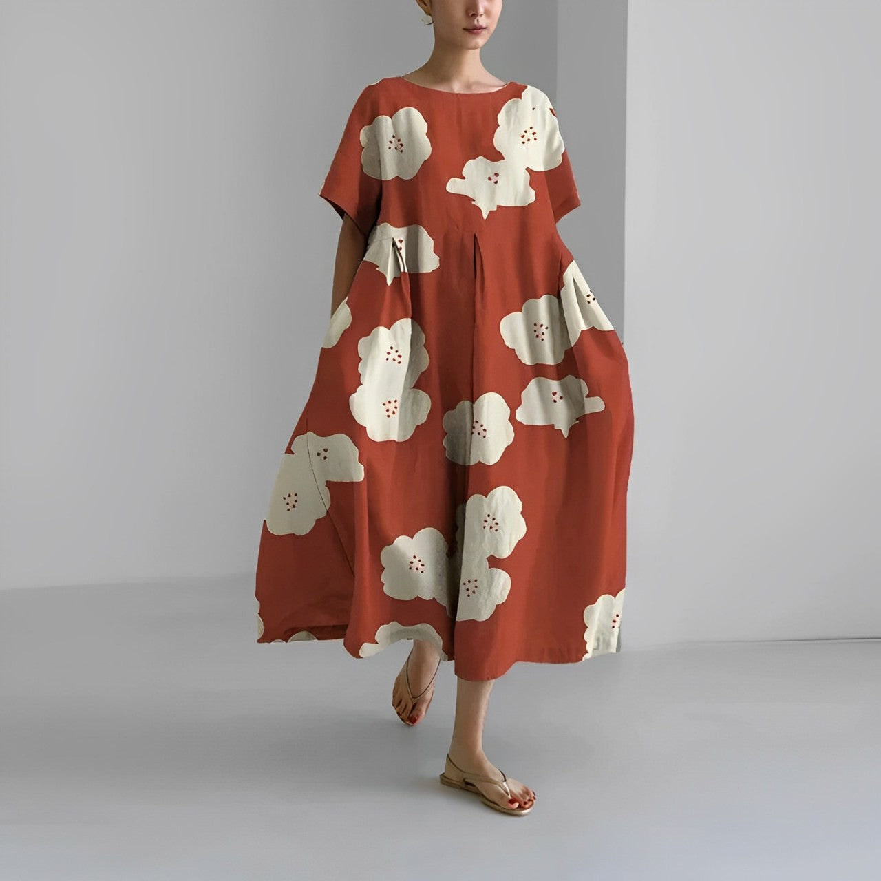 Lockeres midikleid mit rundhalsausschnitt und blumenprint