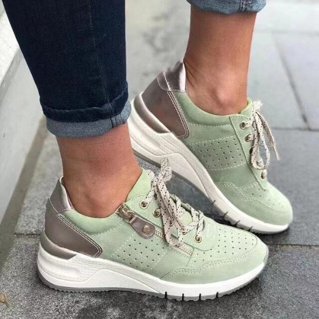 Damen-Sneaker mit seitlichem Reißverschluss und Keilsohle