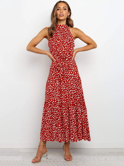 Ärmelloses Midikleid mit Bindegürtel und Stehkragen