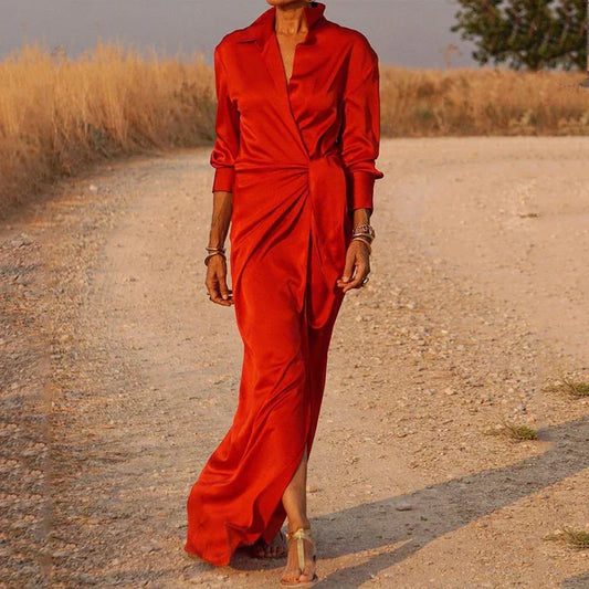 Elegantes Wickelkleid mit Kragen in Maxi-Länge