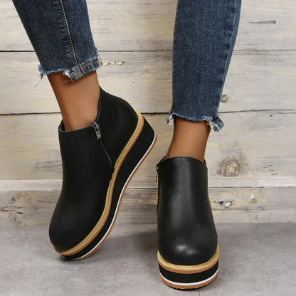 Damen-Stiefelette mit Plateausohle und Reißverschluss