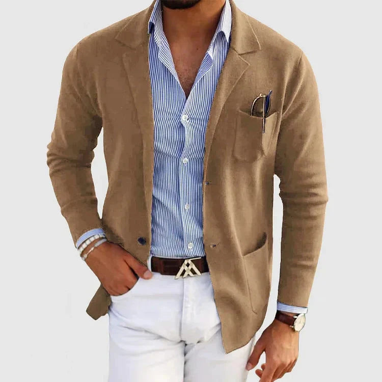 Herrenblazer mit Reverskragen und Brusttasche