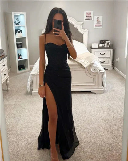 Maxi-Abendkleid mit Beinschlitz & Glitzereffekt
