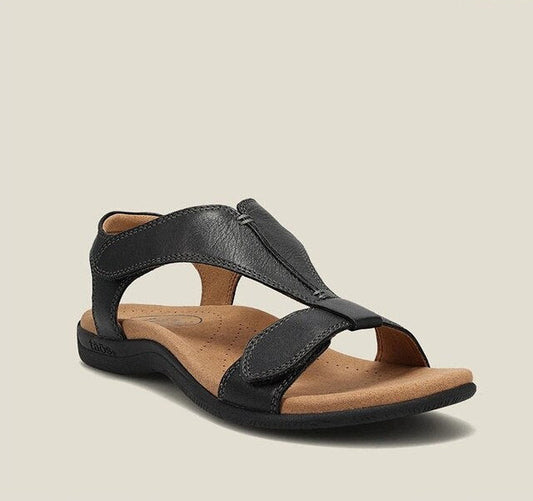 Beige Damen-Sandale mit offenem Zeh, Schnalle und Keilabsatz. Ideal für Sommer, Vintage-Look, bequem und lässig. Perfekt für den Alltag.