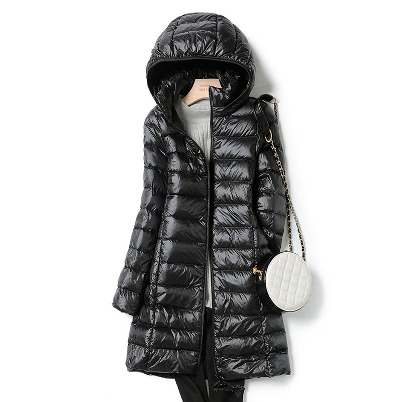 Clara - Damen Daunenjacke mit Kapuze und Reißverschluss