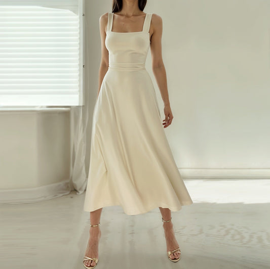 Elegantes schmeichelnder ärmelloses Midikleid mit leichtes atmungsaktives stoff mit knitterfreiem stoff und fließender schnitt Blau Damenkleid