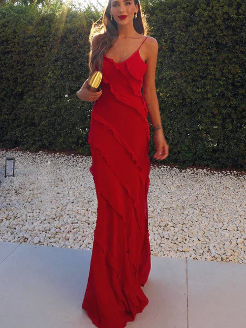 Elegantes Maxikleid mit Spaghettiträgern und Volantdetails