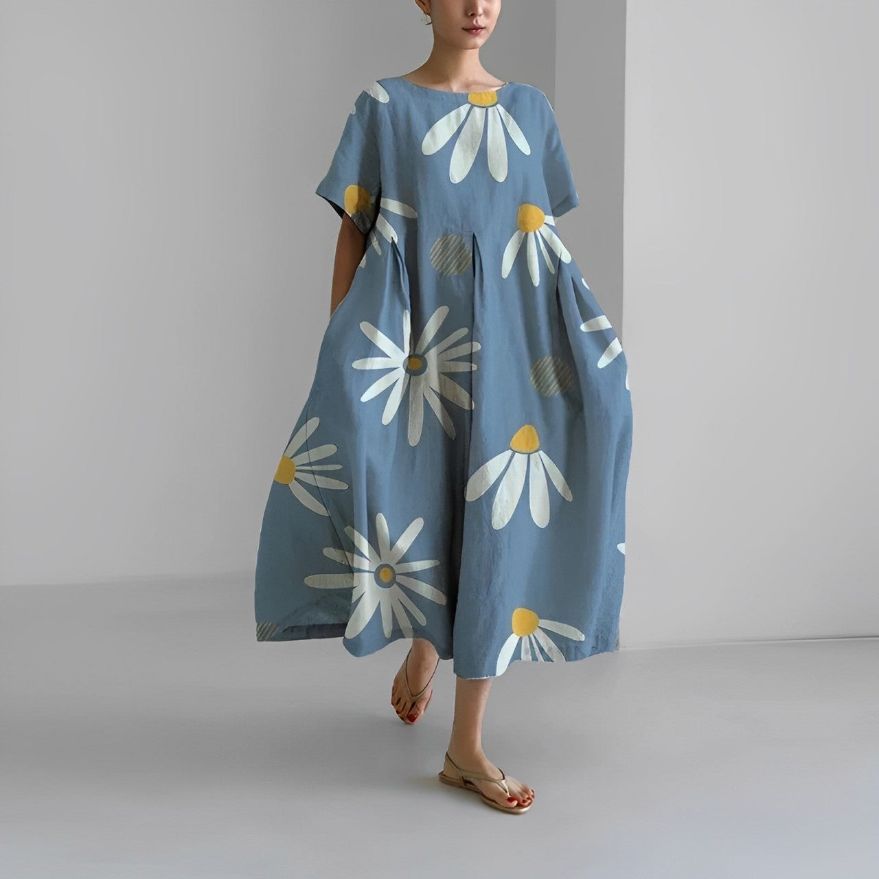 Lockeres midikleid mit rundhalsausschnitt und blumenprint